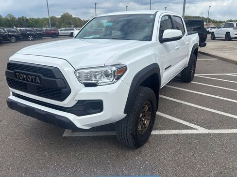 Used 2023 Toyota Tacoma 4x4 Double Cab w/ Trail Edition image 10