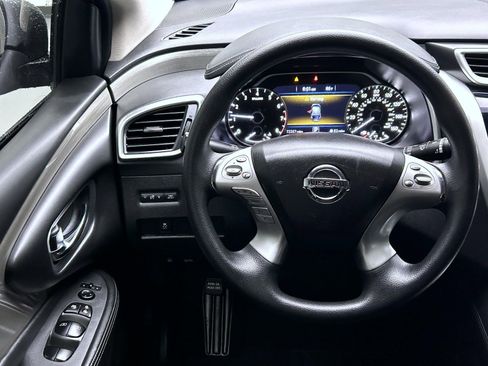 Used 2017 Nissan Murano S image 12
