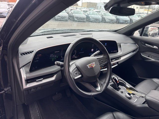 Used 2025 Cadillac XT4 Premium Luxury AWD/4WD image 8