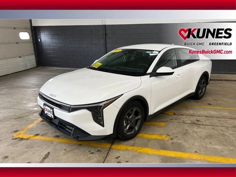 Used 2025 Kia K4 FWD image 12