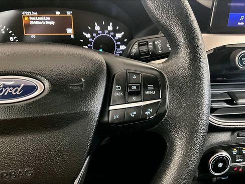 Used 2020 Ford Escape SE image 19