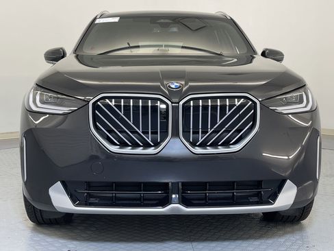 Used 2025 BMW X3 xDrive30i w/ Premium Package image 6