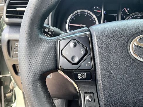 Used 2023 Toyota 4Runner TRD Off-Road Premium w/ Moonroof Package AWD/4WD image 22