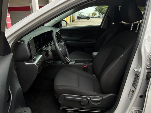 Used 2026 Hyundai Kona SEL Sport FWD image 10