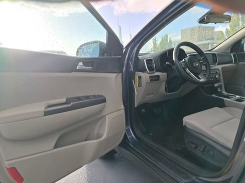 Certified 2022 Kia Sportage LX w/ LX AWD Value Edition Package image 20