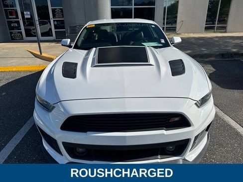 Used 2017 Ford Mustang GT Premium w/ GT Performance Package RWD image 3