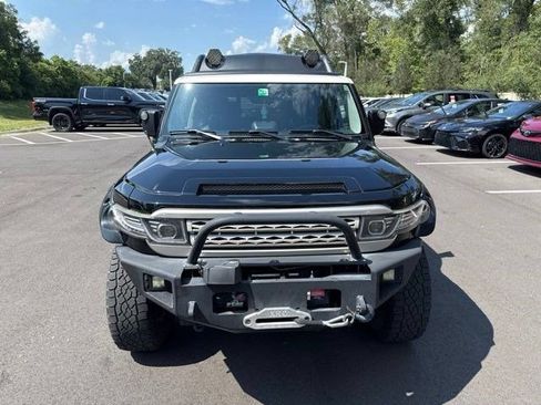 Used 2014 Toyota FJ Cruiser 4WD w/ Upgrade Package image 2