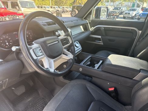 Used 2020 Land Rover Defender 110 First Edition AWD/4WD image 6