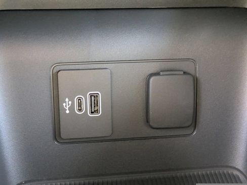 New 2026 Ford Explorer ST-Line w/ ST-Line Street Pack RWD image 27