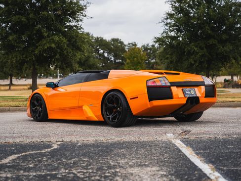 Used 2005 Lamborghini Murcielago Roadster AWD/4WD image 35