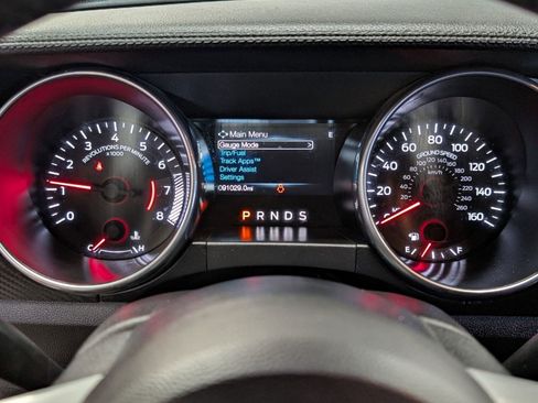 Used 2018 Ford Mustang Coupe image 19