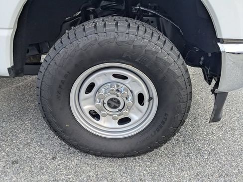 Used 2024 Ford F250 XL w/ 360-Degree Camera Package AWD/4WD image 13