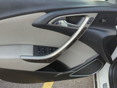 Used 2016 Buick Verano Convenience image 8