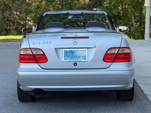 Used 2000 Mercedes-Benz CLK 320 Cabriolet image 12