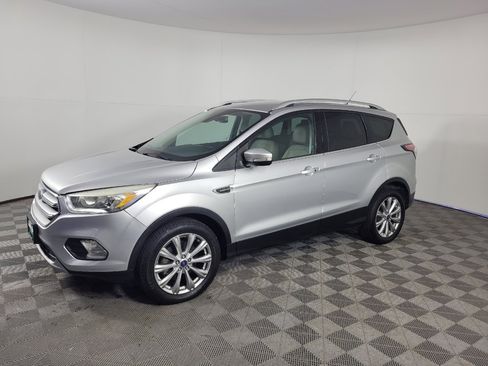 Used 2017 Ford Escape Titanium FWD image 2