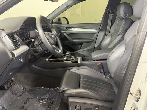 Certified 2023 Audi Q5 2.0T Premium Plus w/ Premium Plus Package AWD/4WD image 5