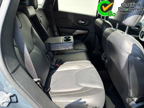Certified 2018 Jeep Cherokee Limited FWD image 24
