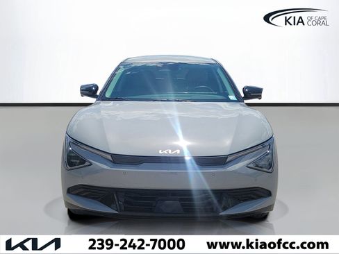 New 2026 Kia EV6 Wind RWD image 2