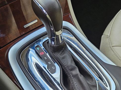 Used 2015 Buick Regal image 20