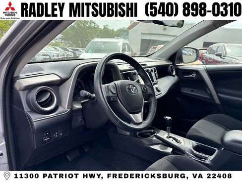 Used 2017 Toyota RAV4 XLE image 4