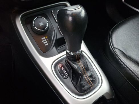 Used 2020 Jeep Compass Latitude image 14