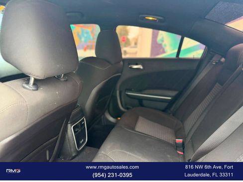 Used 2022 Dodge Charger Scat Pack RWD image 17