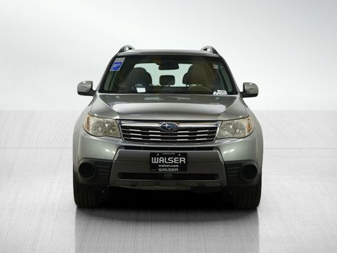 Used 2010 Subaru Forester 2.5X Premium image 8