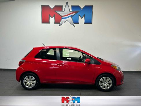 Used 2012 Toyota Yaris L w/ Preferred Accessory Pkg FWD image 1