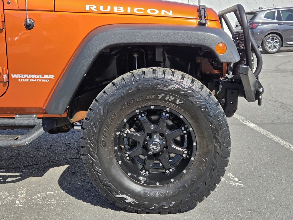 Used 2010 Jeep Wrangler Unlimited Rubicon AWD/4WD image 9