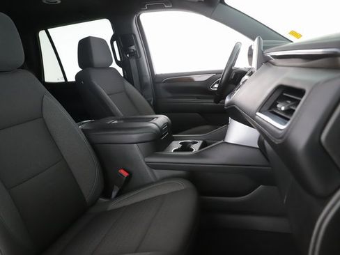 Used 2022 GMC Yukon SLE image 29