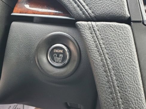 Used 2019 Lincoln MKT AWD image 25