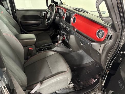 Used 2022 Jeep Wrangler Rubicon AWD/4WD image 17