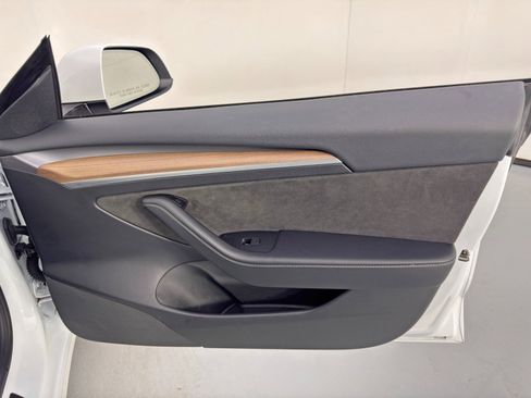 Used 2022 Tesla Model 3 Long Range image 43