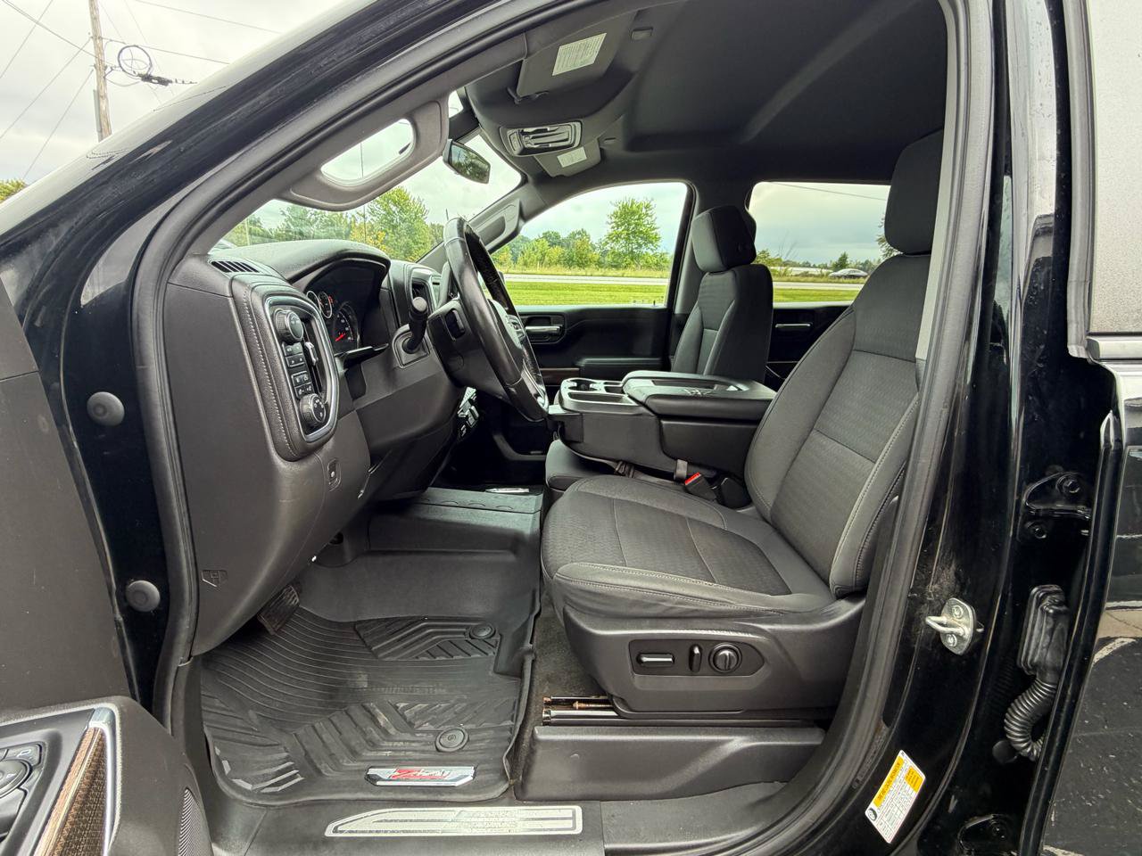 Used 2020 Chevrolet Silverado 1500 RST AWD/4WD image 10