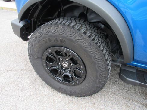 Used 2023 Ford Bronco Wildtrak AWD/4WD image 4