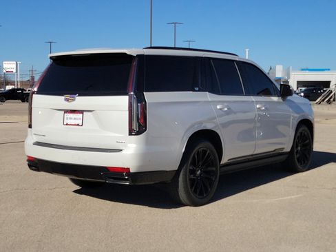 Used 2021 Cadillac Escalade Sport w/ Driver Assist Tech Package image 4