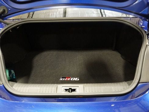 Used 2023 Toyota GR86 Premium RWD image 14