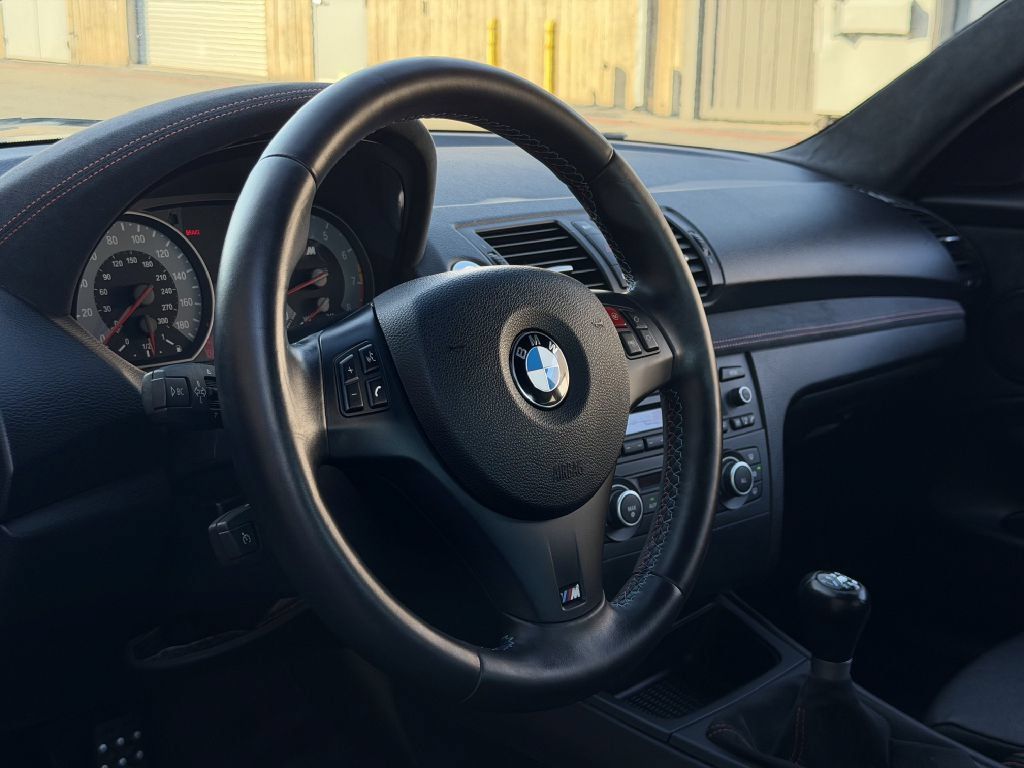 Used 2011 BMW 1 Series M RWD image 17