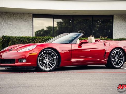 Used 2013 Chevrolet Corvette 427 w/ 1SB Preferred Equipment Group RWD image 44