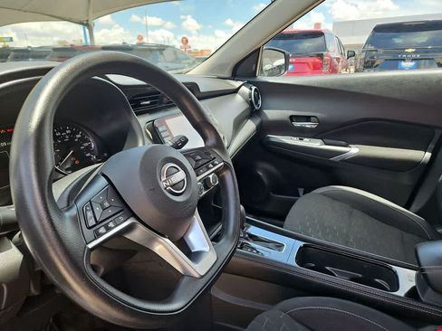 Used 2023 Nissan Kicks SV FWD image 10