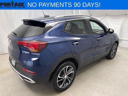 Used 2023 Buick Encore GX Select FWD image 2