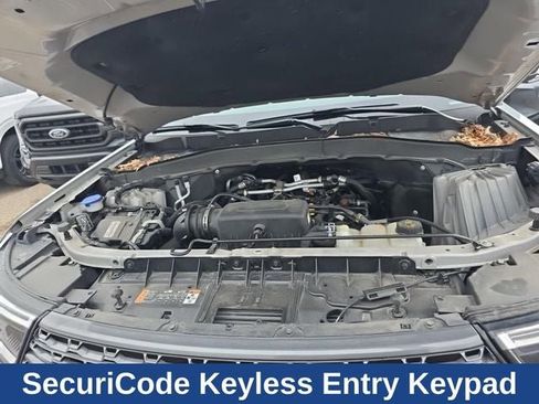 Certified 2024 Ford Explorer XLT w/ Equipment Group 202A AWD/4WD image 28