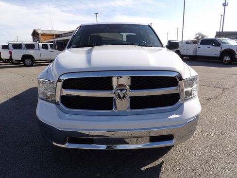 Used 2021 RAM 1500 Classic SLT image 12