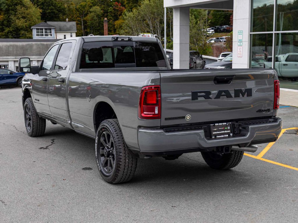 New 2026 RAM 3500 Big Horn AWD/4WD image 6