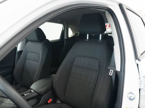 New 2027 Honda HR-V LX image 16