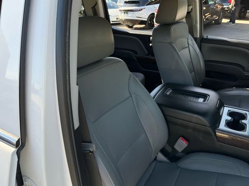 Used 2018 GMC Sierra 1500 SLT w/ Enhanced Driver Alert Package image 21