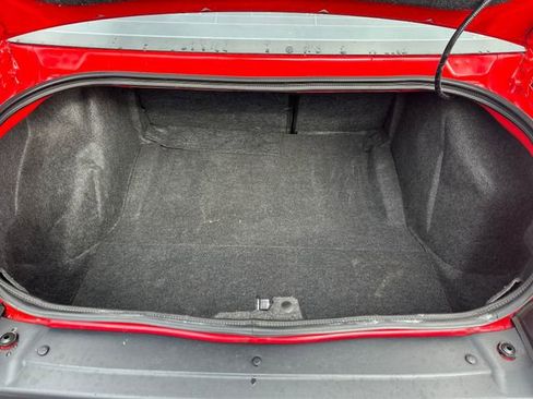 Used 2015 Dodge Challenger R/T Plus image 27