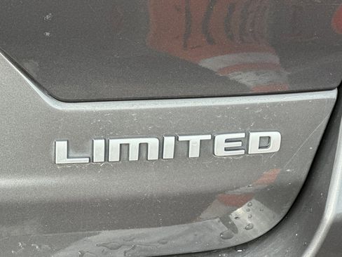 Certified 2024 Jeep Grand Cherokee Limited image 7