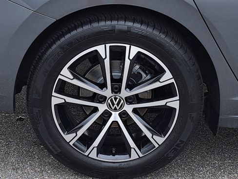 Certified 2024 Volkswagen Jetta Sport image 29