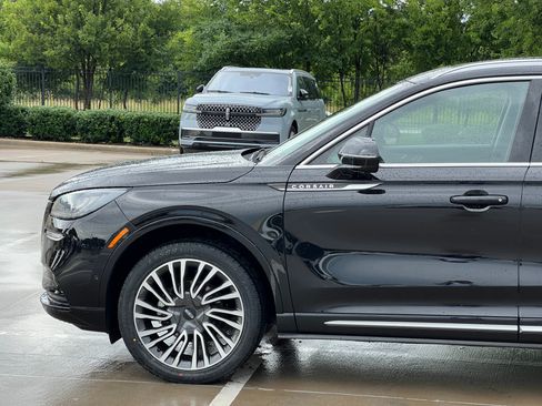 Certified 2022 Lincoln Corsair Reserve w/ Equipment Group 201A AWD/4WD image 5